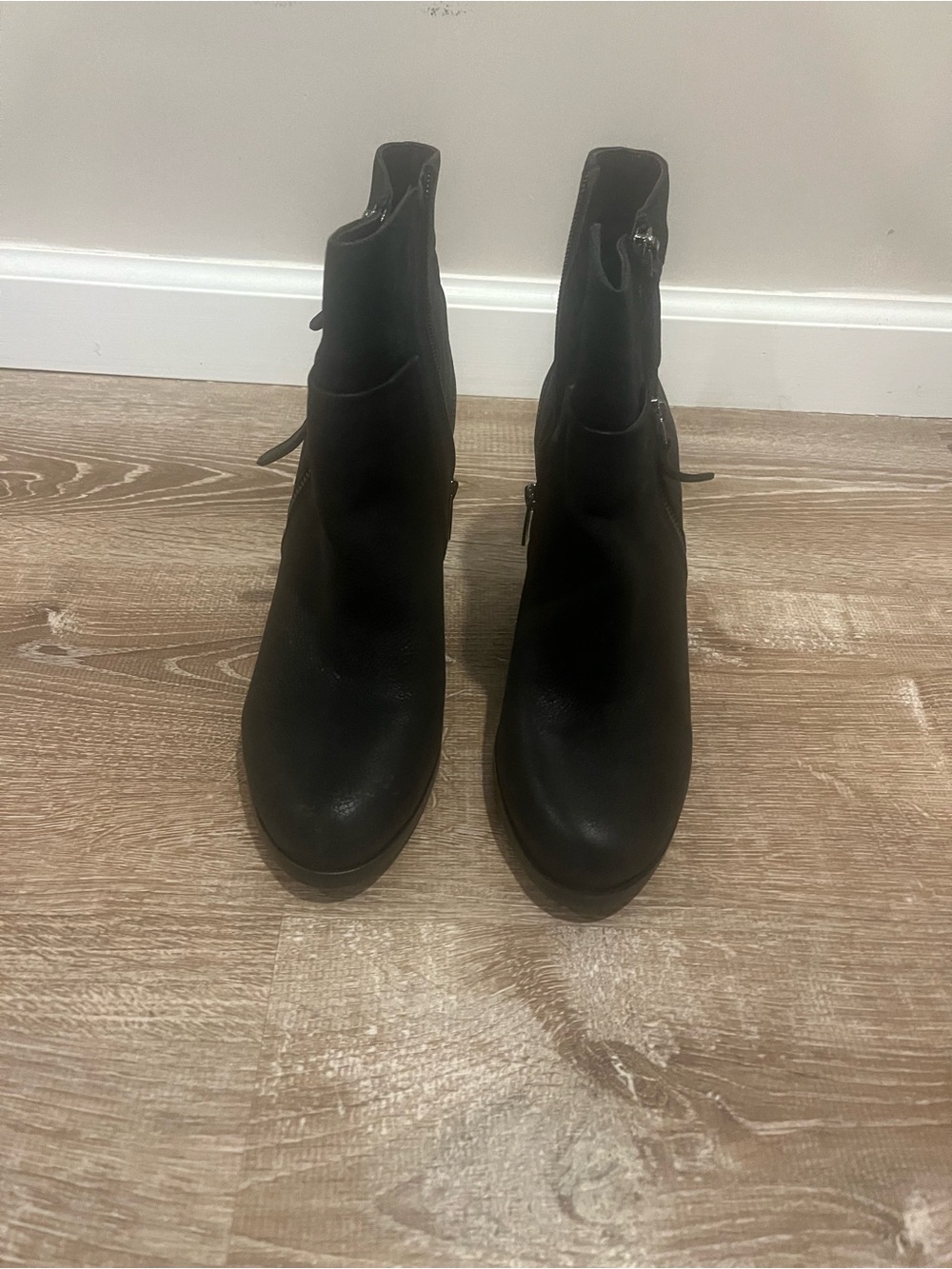 Vince Camuto Black Leather Ankle Booties with Side Zip